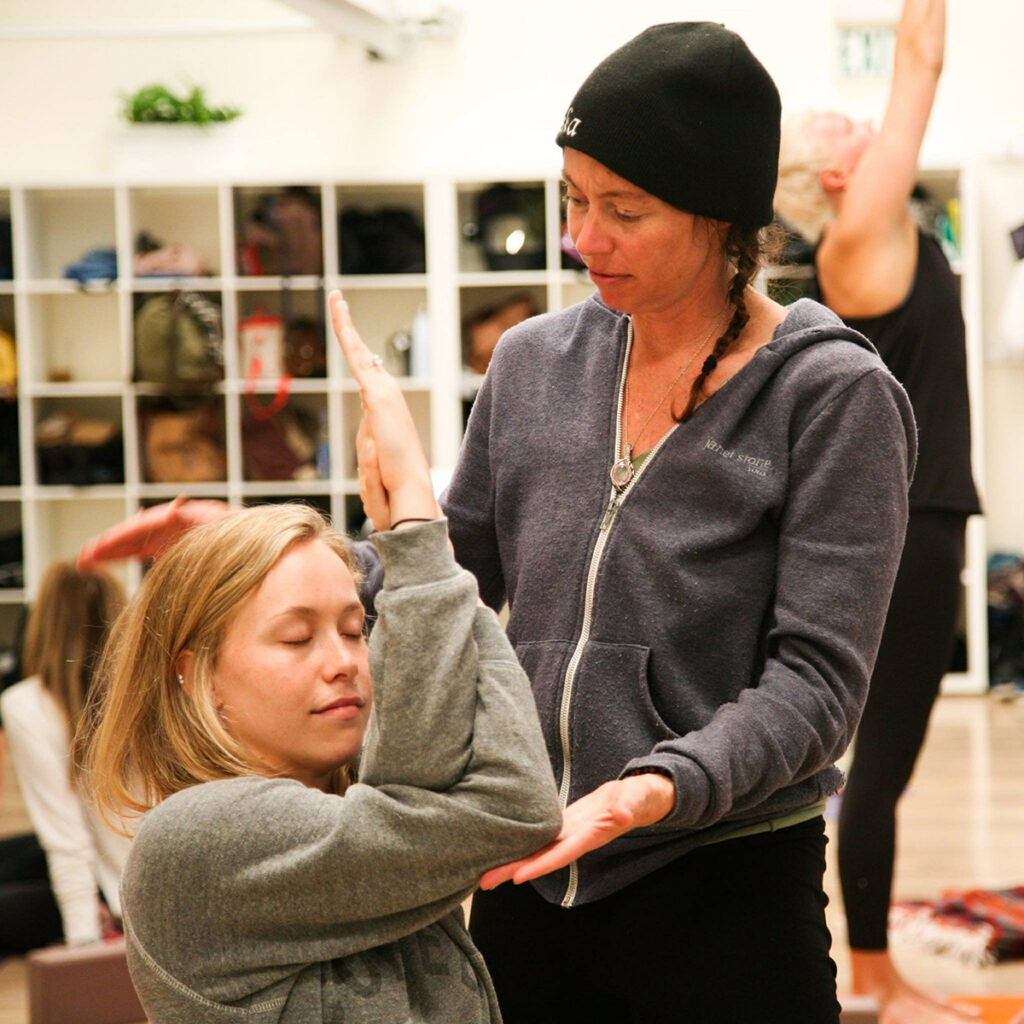 practice-01 Danielle-Barr-Yoga-Class-01